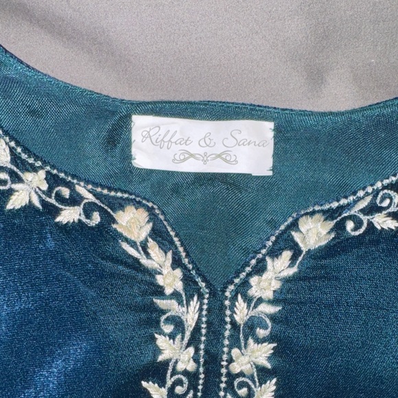 Midnight Black Embroidered Velvet Long Sleeve Maxi Dress - Picture 7 of 9